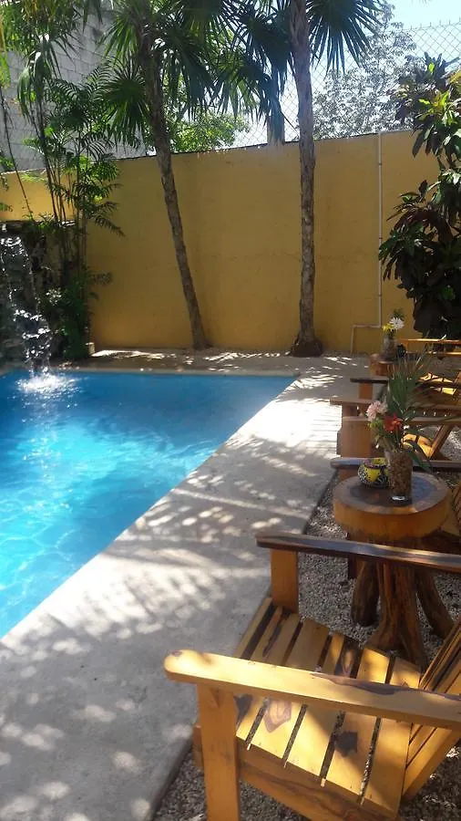 تولوم Art Hotel