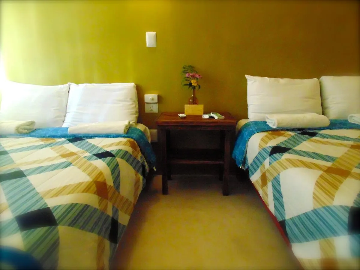 تولوم Art Hotel